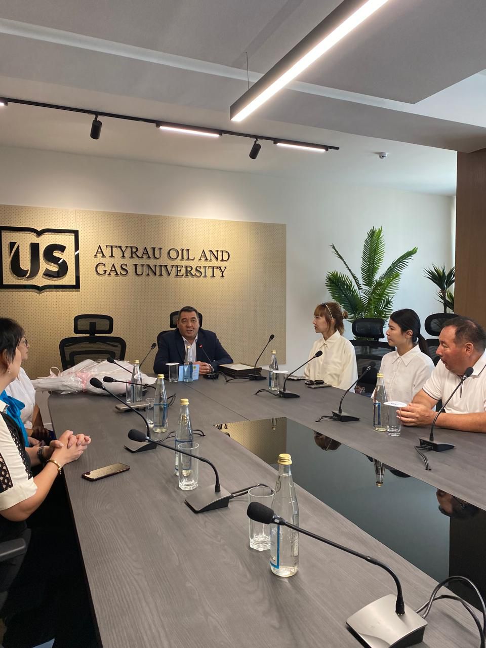 Награды к 30-летию Конституции в UTEBAYEV UNIVERSITY